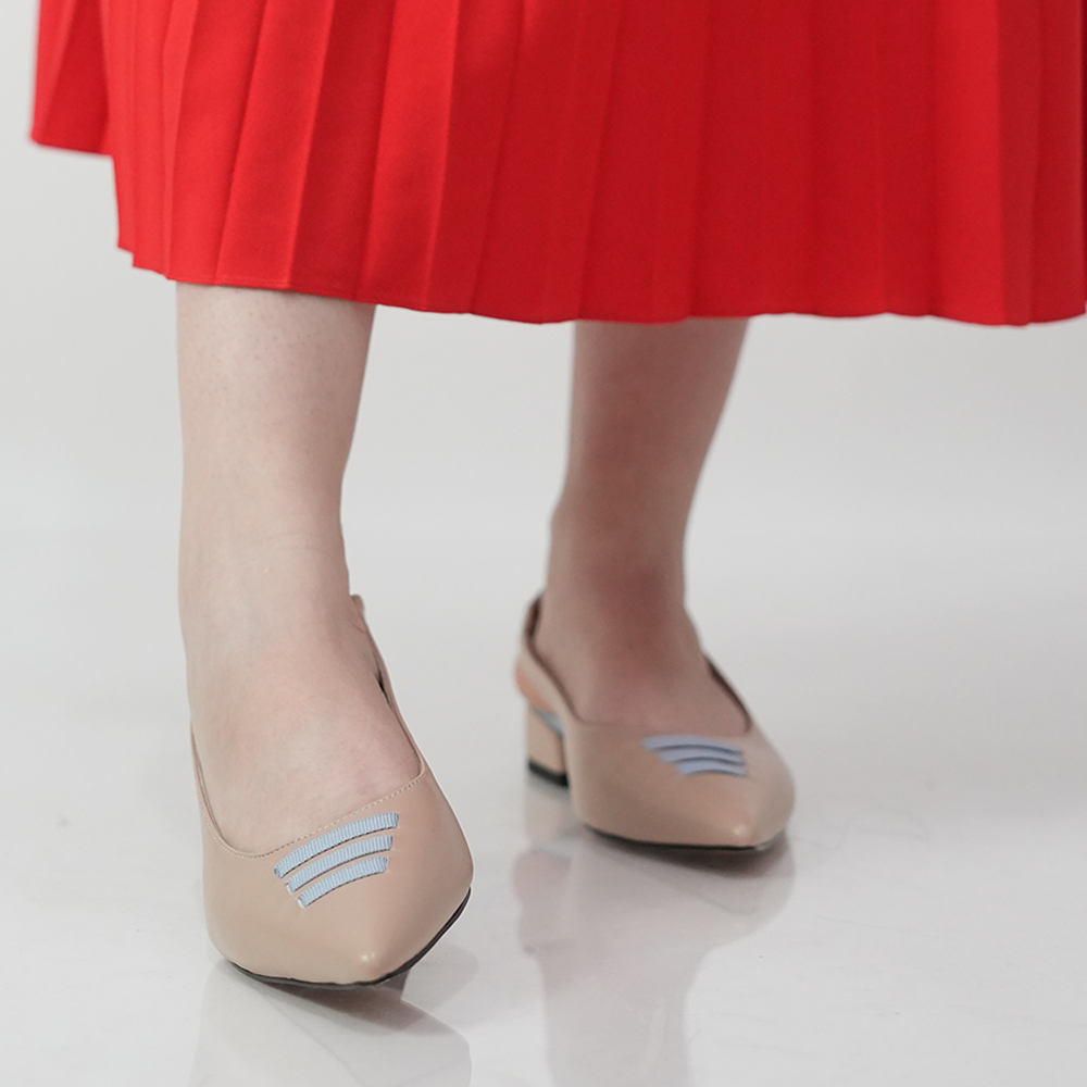 PANTOFI DECUPATI FIORE FINO