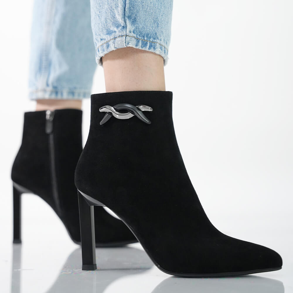 BOTINE ELEGANTE CU ACCESORIU METALIC