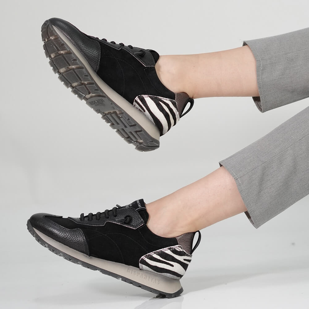 SNEAKERS HISPANITAS
